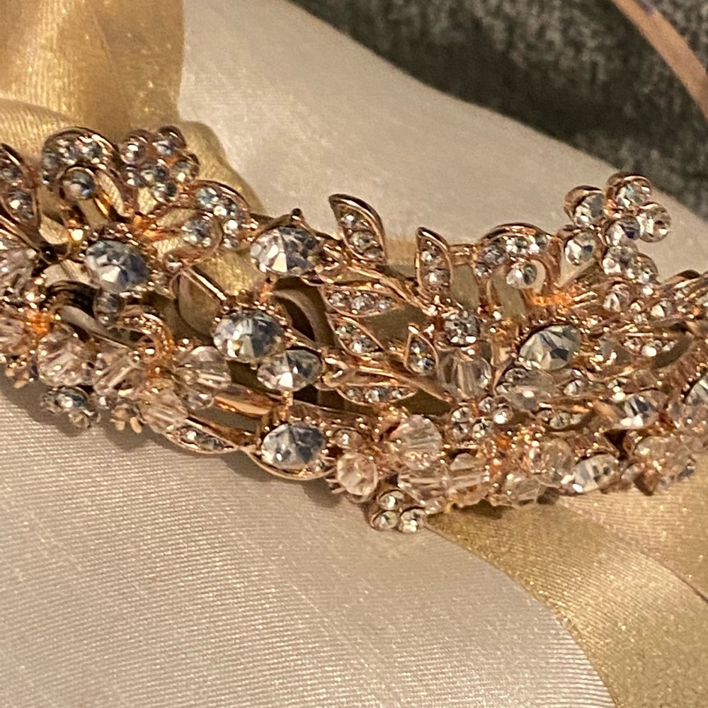 Tiara - Picture 4 of 5